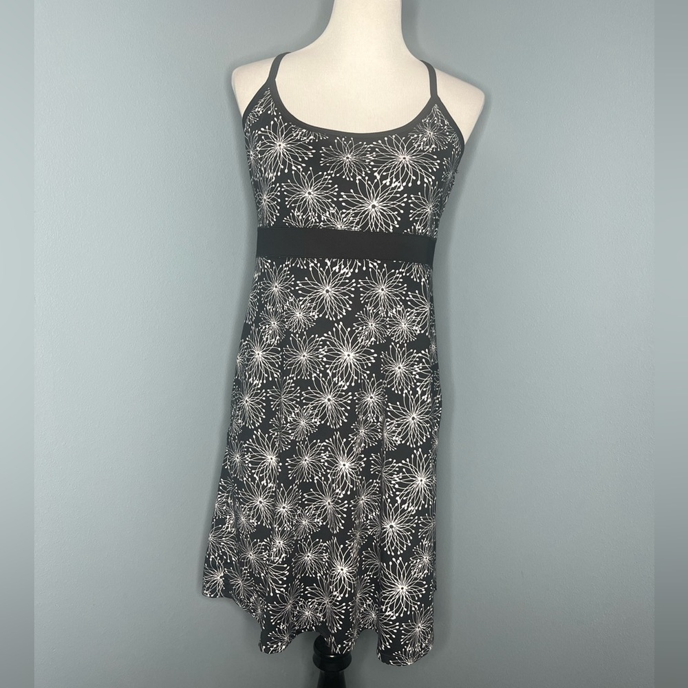 Lola by AFG Black + White Racerback Athletic Dress Size Large